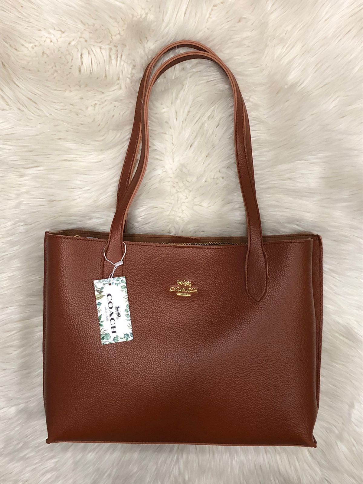 Premium Women’s Tote Handbag – Stylish & Spacious Design