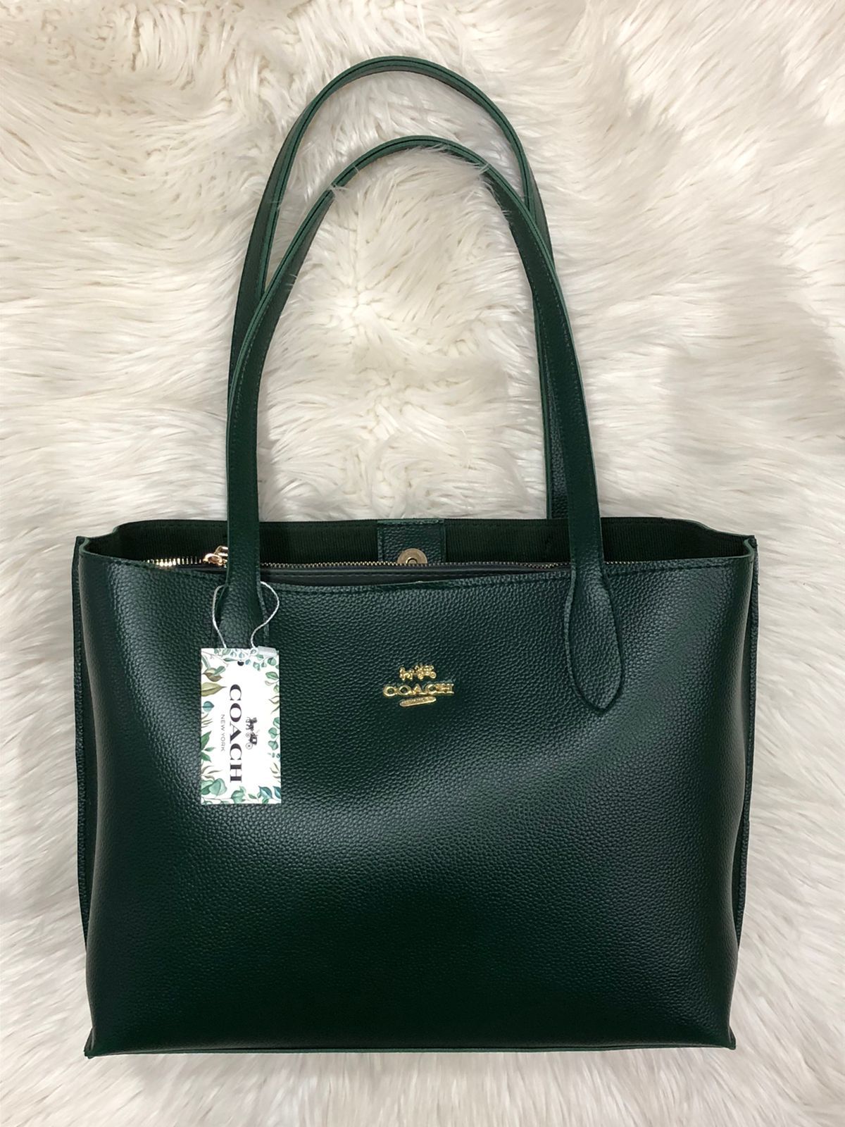Premium Women’s Tote Handbag – Stylish & Spacious Design